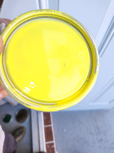 Load image into Gallery viewer, Bright Yellow #1625 ⭐A1PAINTCO® Paint replaces PPG DMD1625 -PINT-
